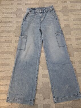 American Eagle Outfitters Wide-Leg Cargo Jeans. Size 0 Regular